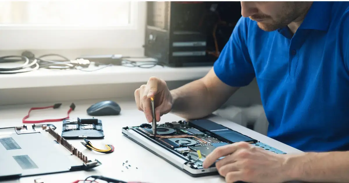 Managing a Computer Repair Business: 6 Key Tips and Tools